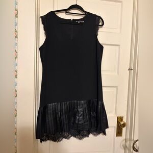 Karl Lagerfeld Black Sleeveless Lace-Trim Shift Dress